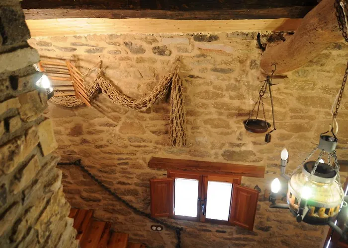 منزل ريفي La Resbalina *